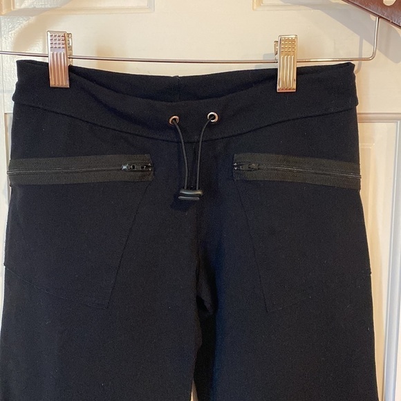 Bluefish cropped black leggings with side zippers. Size 3 - Picture 2 of 5